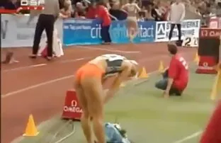 Watch video Do The Wife-Pummeling Housewives in Doggy Compilation Part 3 auf der kostenlosen Pornoseite, Heimat von kostenlosen HD kostenlose pornofilme mit älteren frauen Порно Porno Videos und Разное Sex Filme online.
